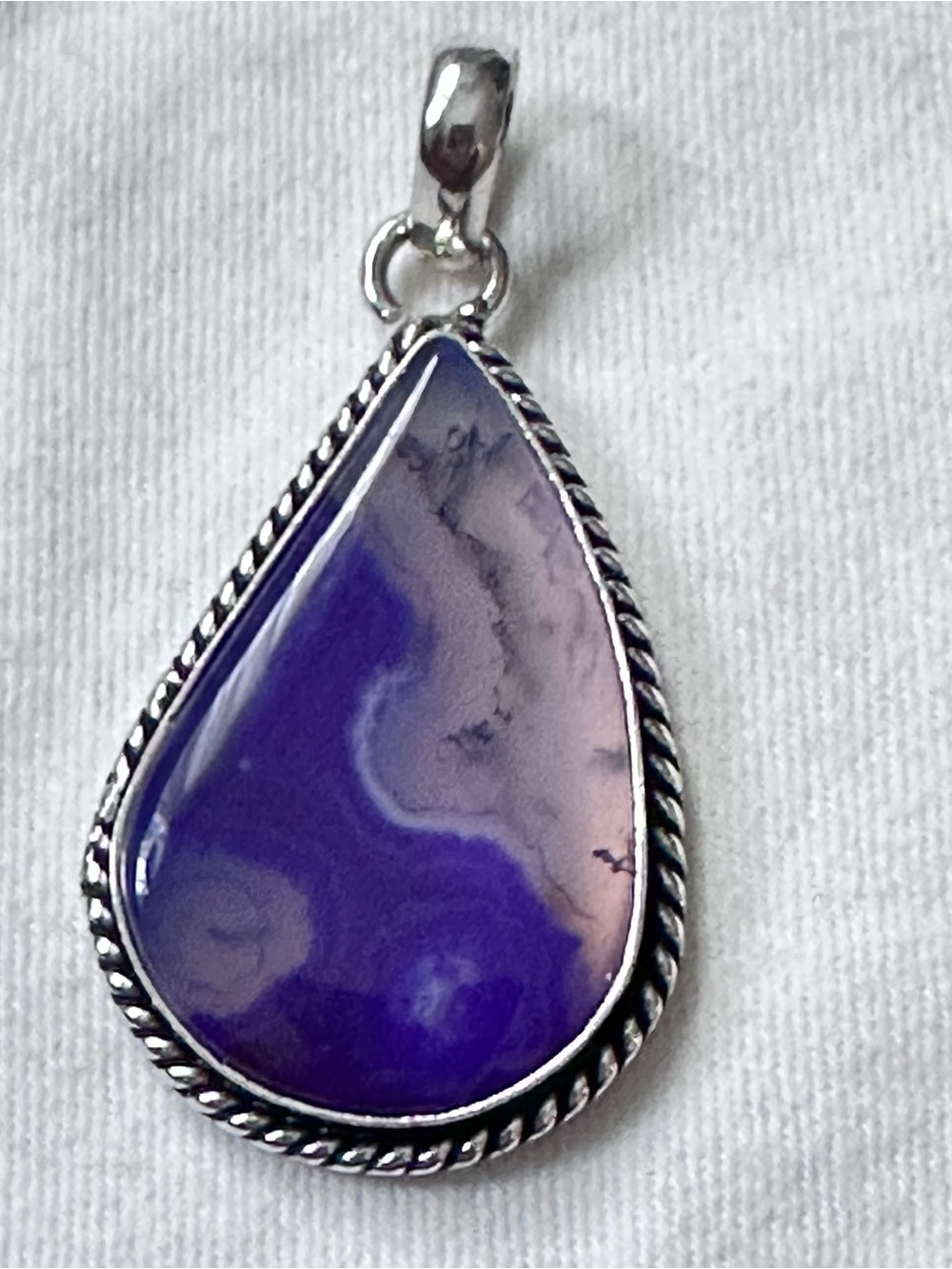 Artisan Handcrafted Purple Teardrop DYED AGATE Pendant Necklace - Picture 3 of 13